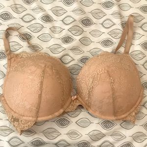 Victoria's Secret Beige Lace Bra